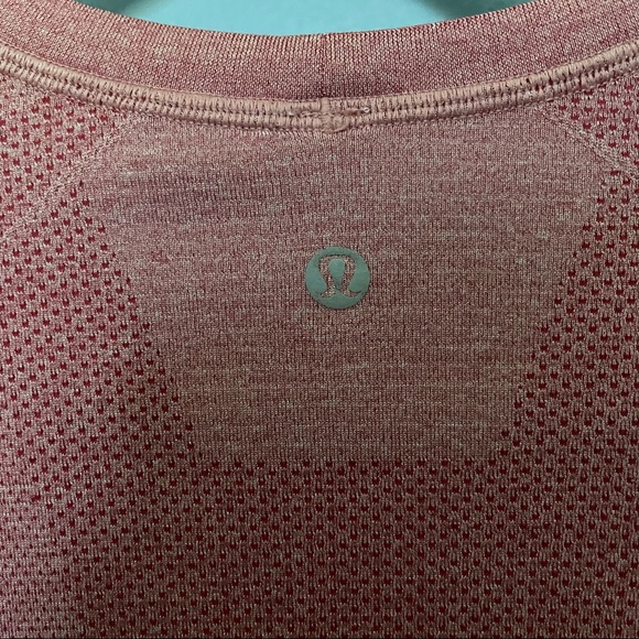 Lululemon pink metal vent long sleeve shirt - Picture 3 of 4